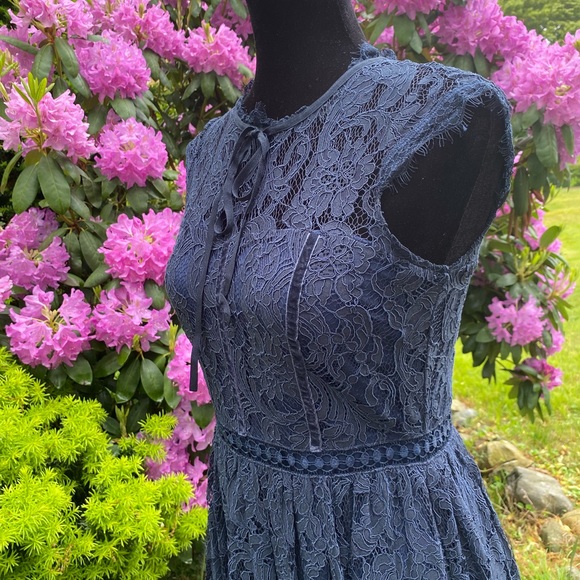 Chelsea28 Navy Blue Lace Midi Dress Small NWT - Picture 5 of 16